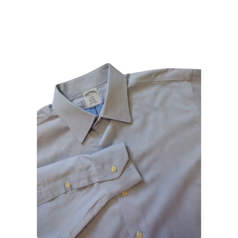 Brooks Brothers Shirt Men's 16 - 2/3 Light Blue Regent Button Up Long Sleeve